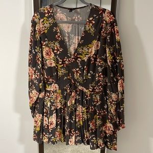 Torrid floral blouse